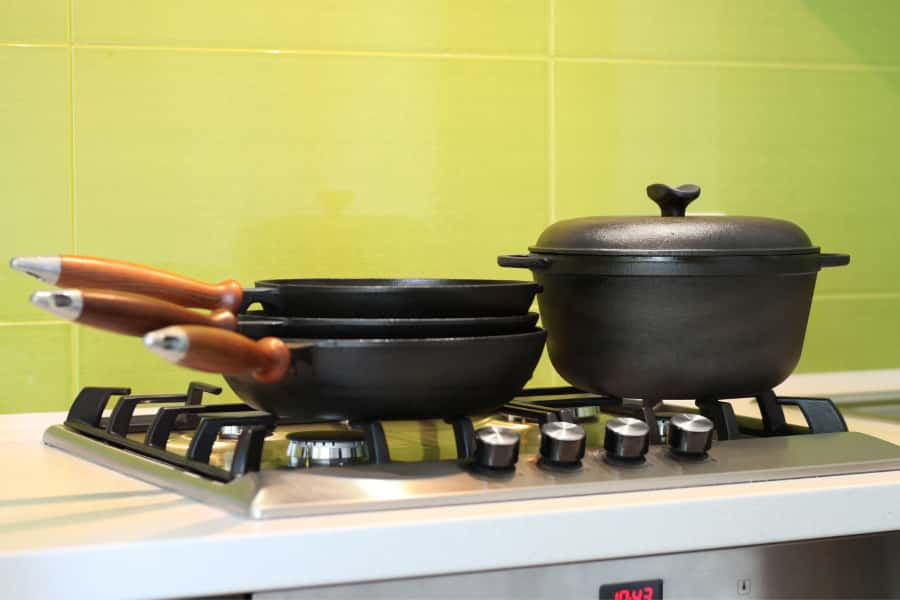 cast iron cookware